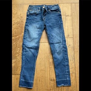 Girls cute jeans- 7 for all mankind